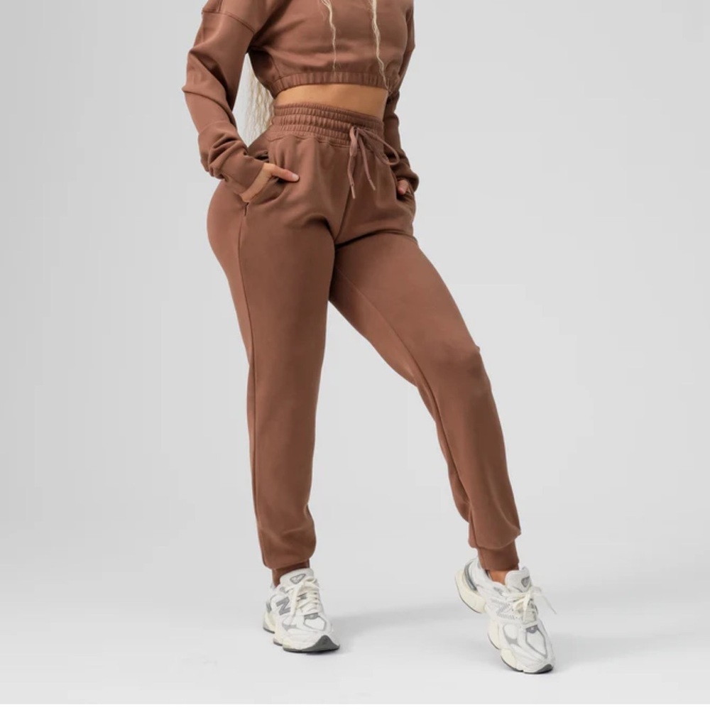 BuffBunny Luxe Jogger